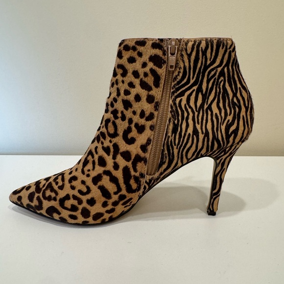 EXPRESS Calf Hair Animal Print Stiletto Ankle Boots 🔥 - Picture 6 of 16